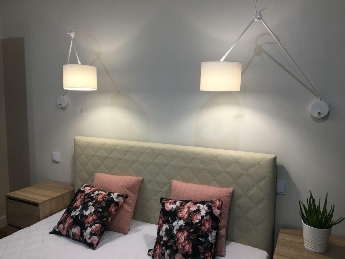 Family & Business Elegant Apartments Ul Astronautow Centrum Downtown - 3 Bedroom, Parking Kielce Eksteriør bilde