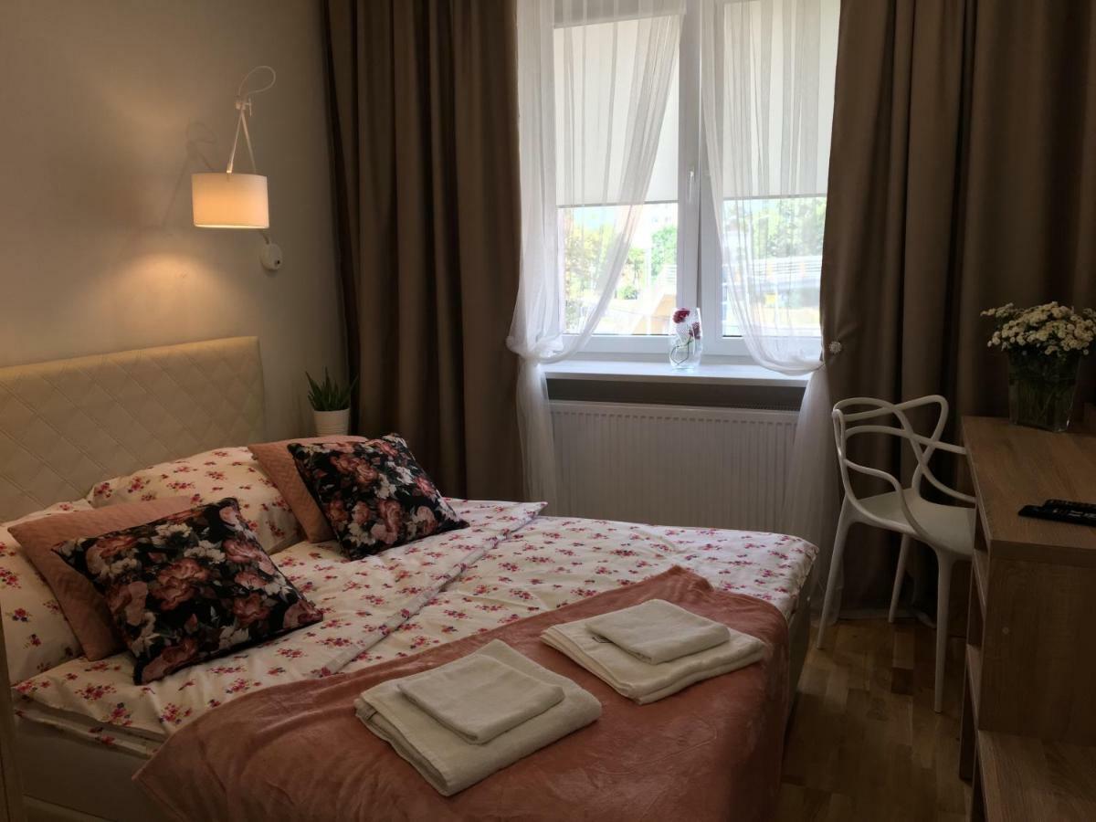 Family & Business Elegant Apartments Ul Astronautow Centrum Downtown - 3 Bedroom, Parking Kielce Eksteriør bilde