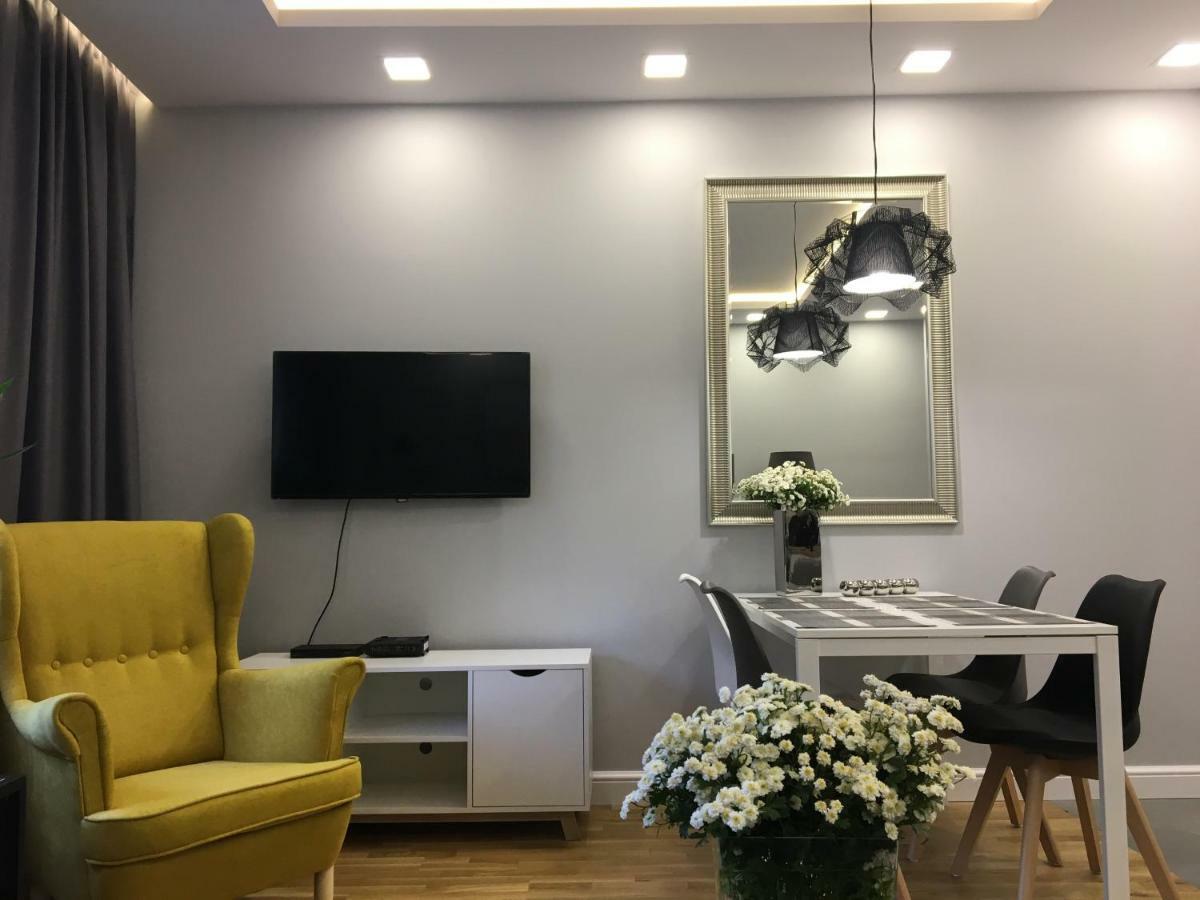 Family & Business Elegant Apartments Ul Astronautow Centrum Downtown - 3 Bedroom, Parking Kielce Eksteriør bilde